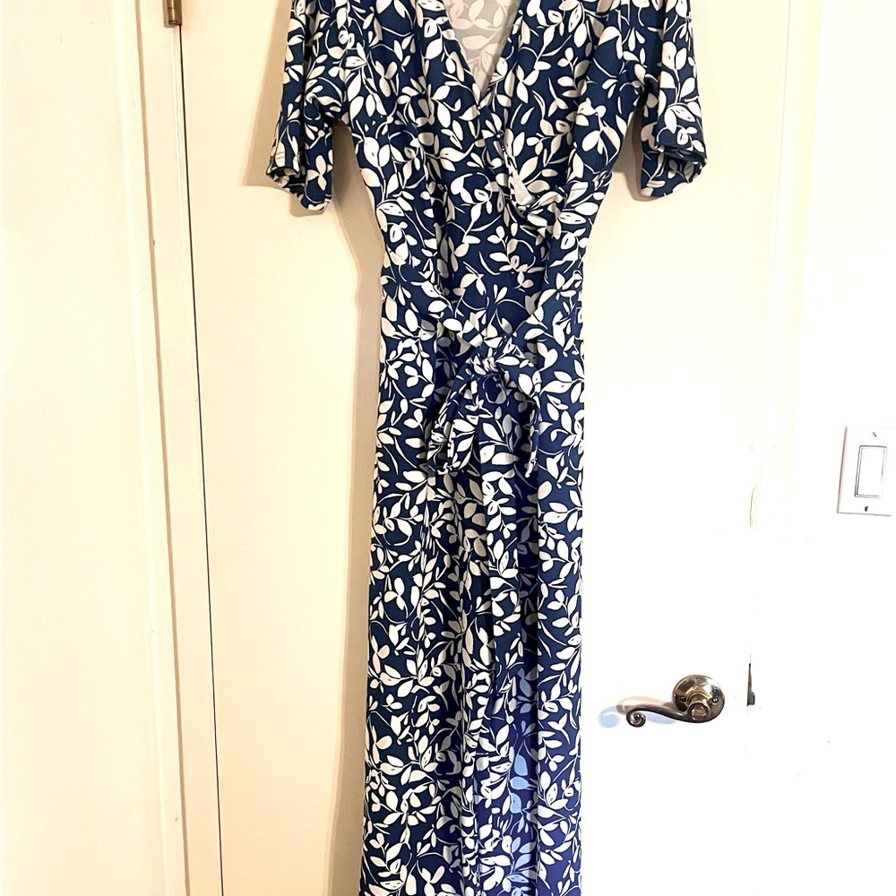 Blue white pants suit, Leota